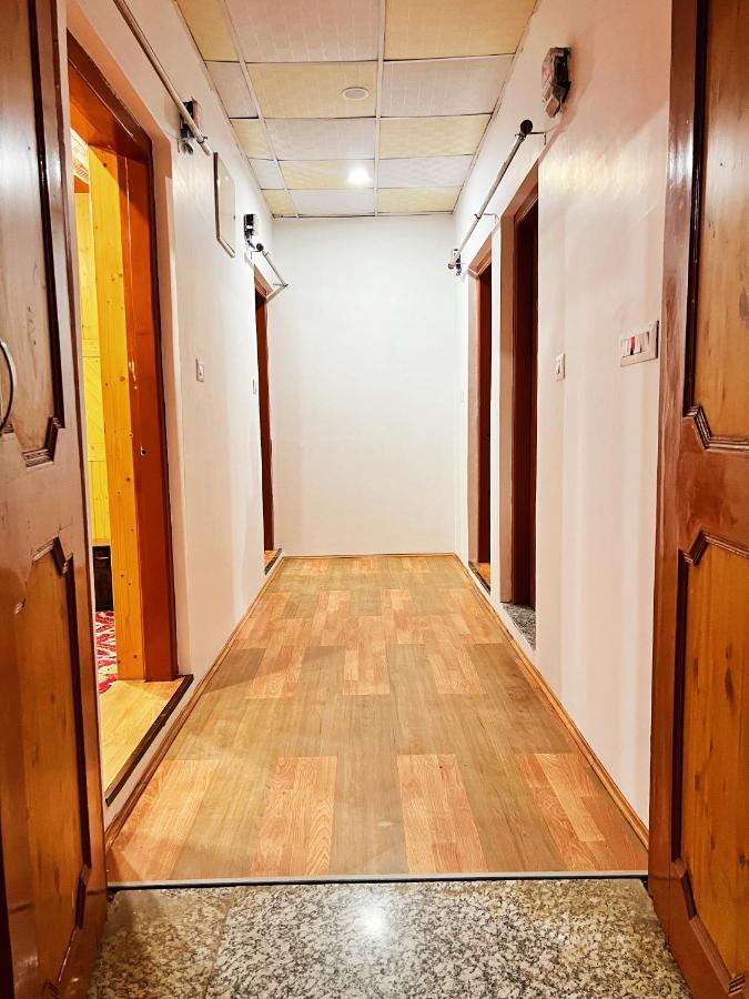 Roseline Inn Сринагар Экстерьер фото