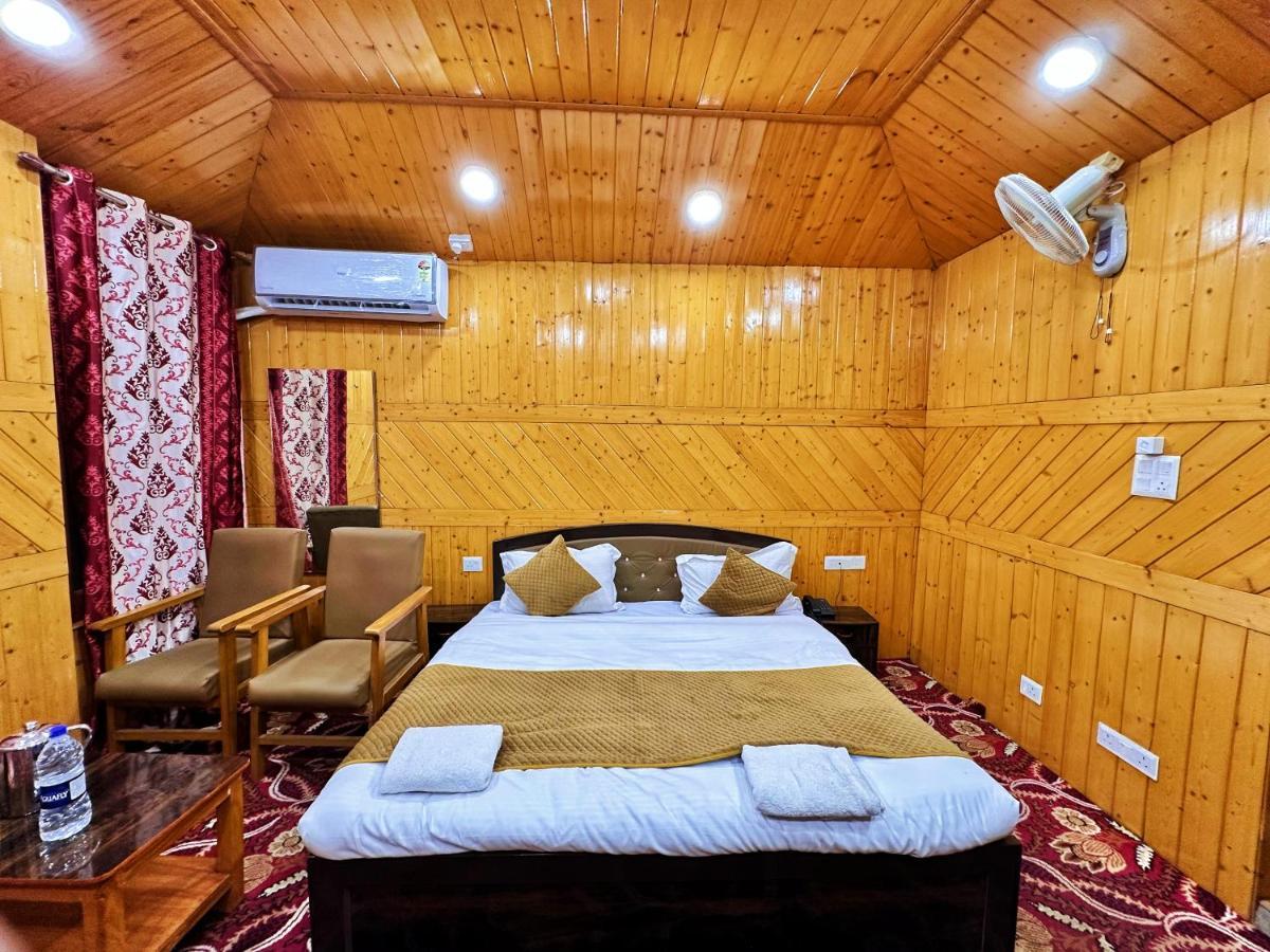 Roseline Inn Сринагар Экстерьер фото
